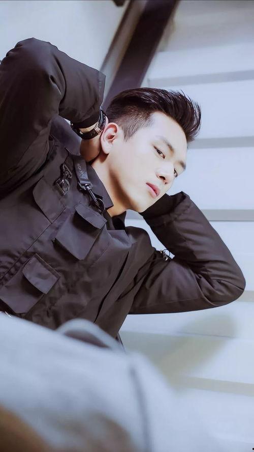 网红李李的男朋友,背后的神秘力量